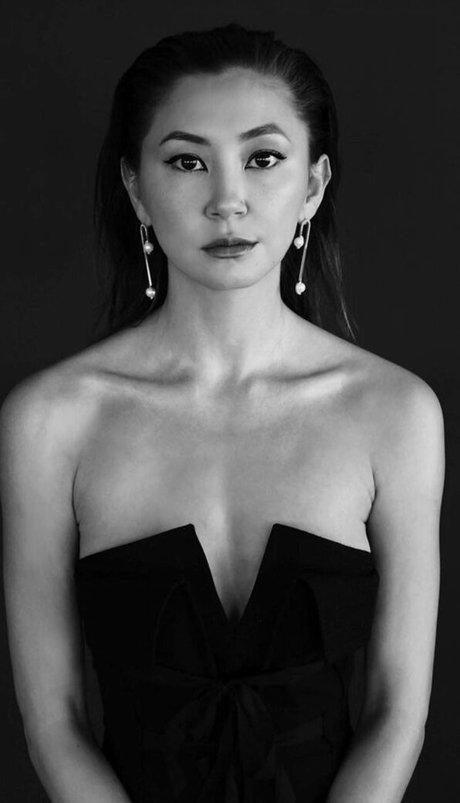 Kimiko Glenn joli modèle img