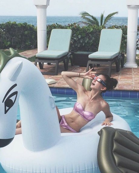 lesbiennes aux gros seins onlyfans bon archive