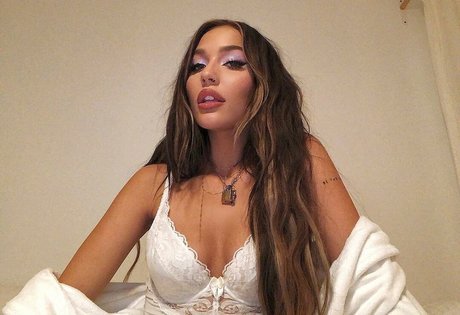 Lennon Stella actrice nue photo