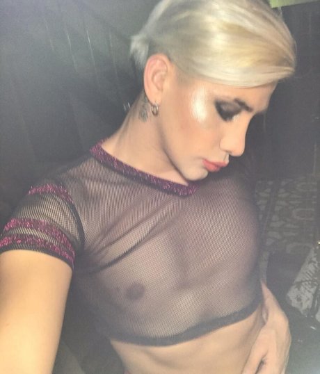 Brian Paz modèle xxx galerie