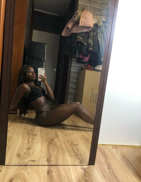 plage seins nus onlyfans xxx nu des photos