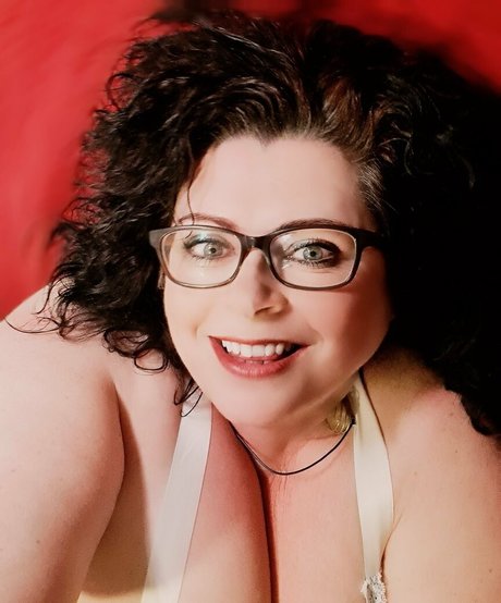 maturebustymom belle actrice galerie