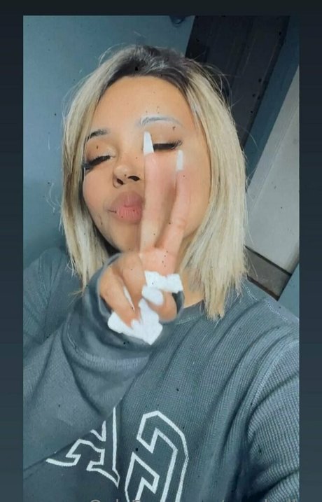 mxchellxx étoile sexy photos