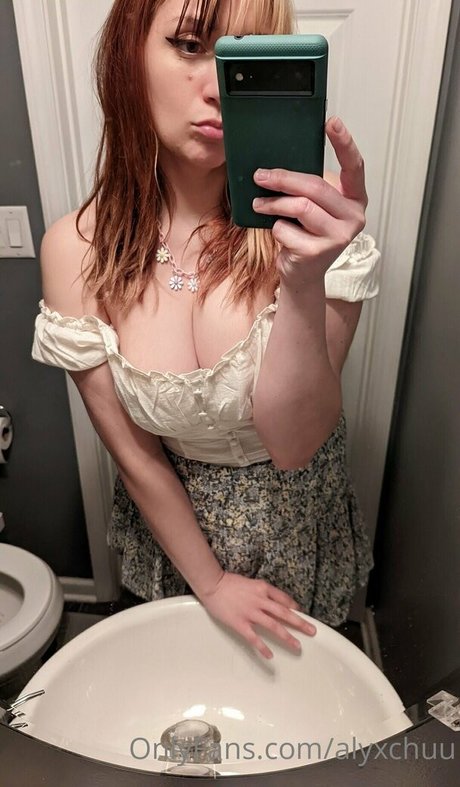 alyxchuu belle actrice collection