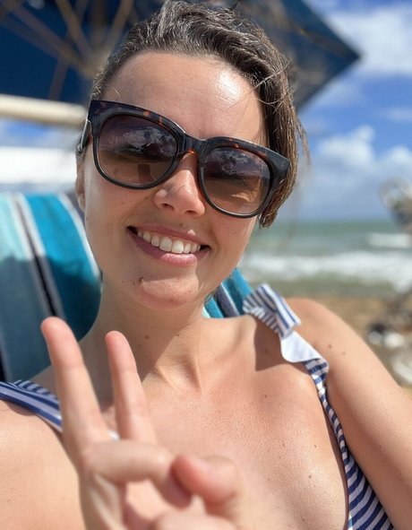 Lowco actrice de nus image