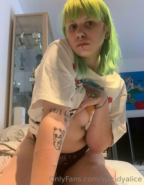 visage blond uniquementfans nu pornographique archive