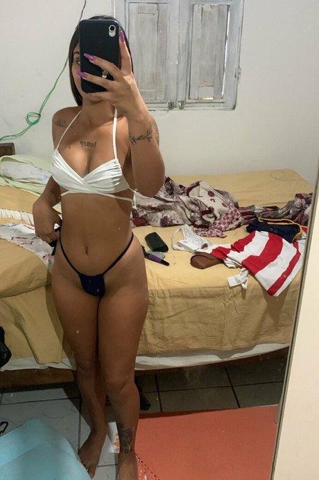 reine de pique onlyfans magnifique parfait photos