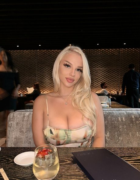 inspiredbyanya actrice sexy images