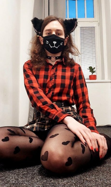 lucia cutie star du porno parfaite img