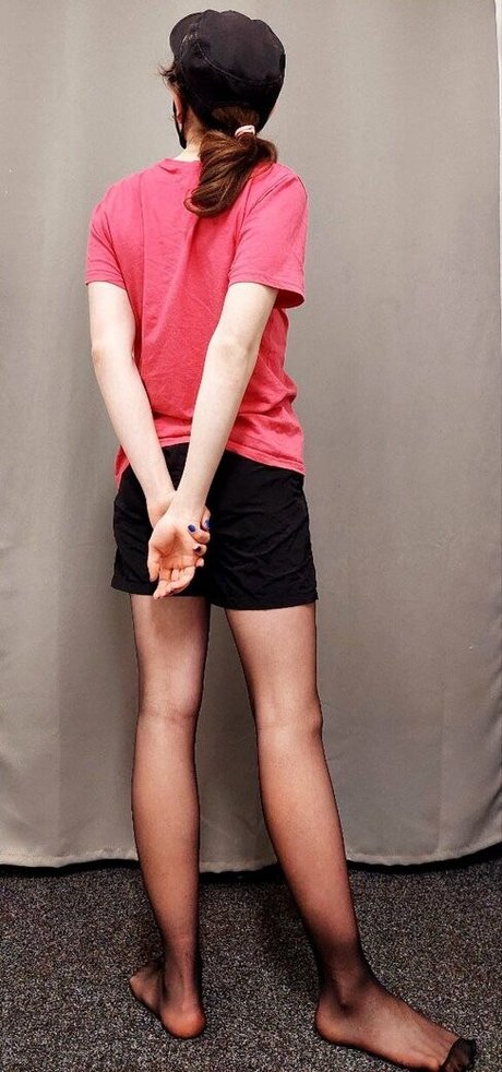 lucia cutie modèle adulte archive