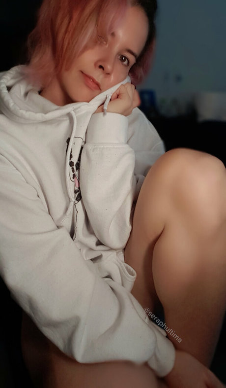 seraphultima modèle xxx des photos