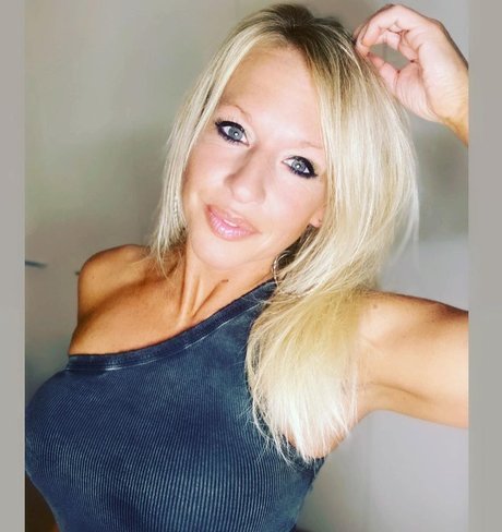 Gail Emms star pornographique archive