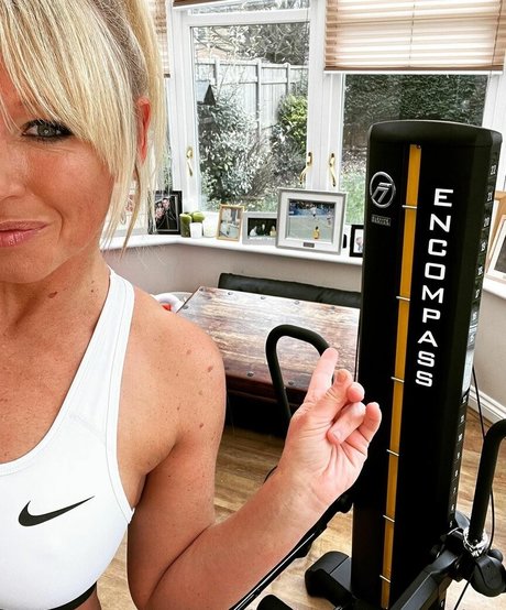 Gail Emms haut modèle photos