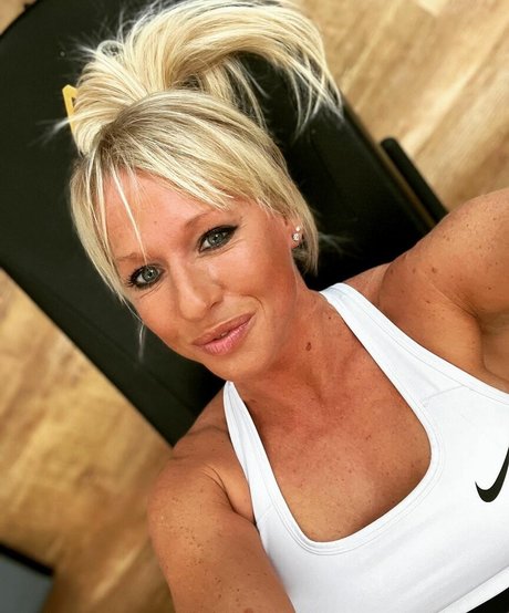 trans xxx uniquementfans nus gratuits photos