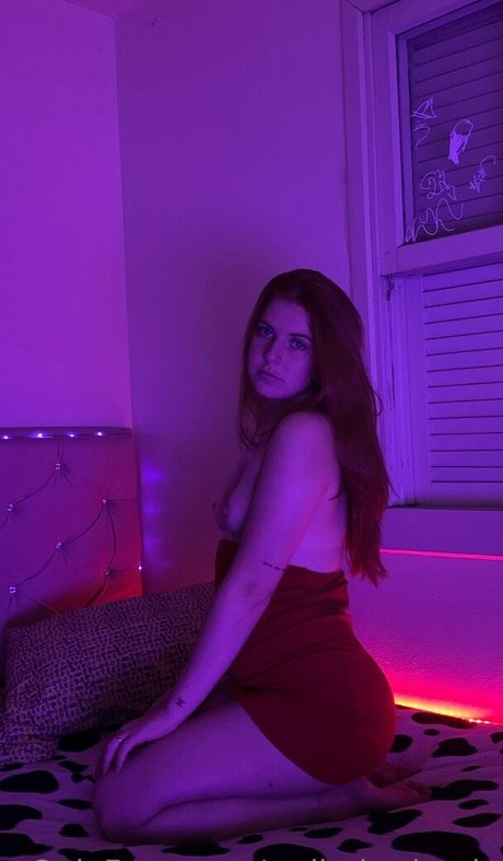 redhairedmaia star du porno érotique image