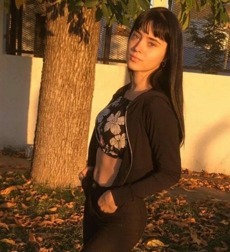 Cami barressi actrice chaude galeries