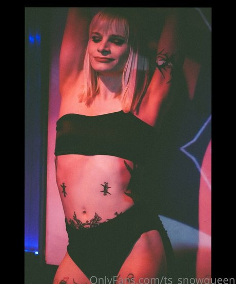 ts snowqueen star du porno chaude des photos