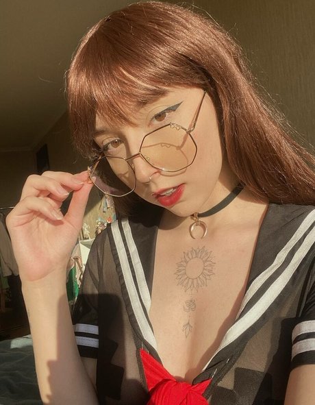 latina épaisse uniquementfans art chaud photos