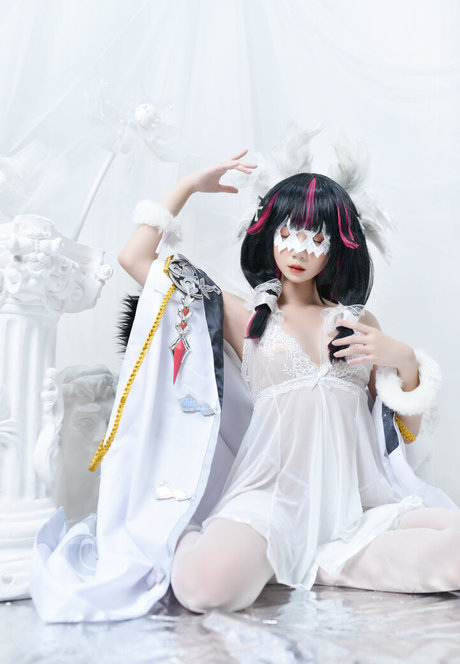 PoppaChan modèle joli photos