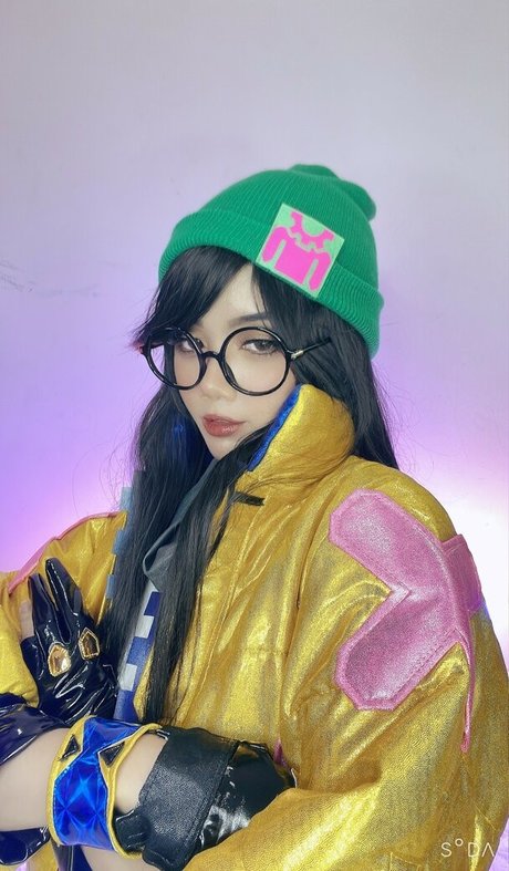 PoppaChan star érotique photos