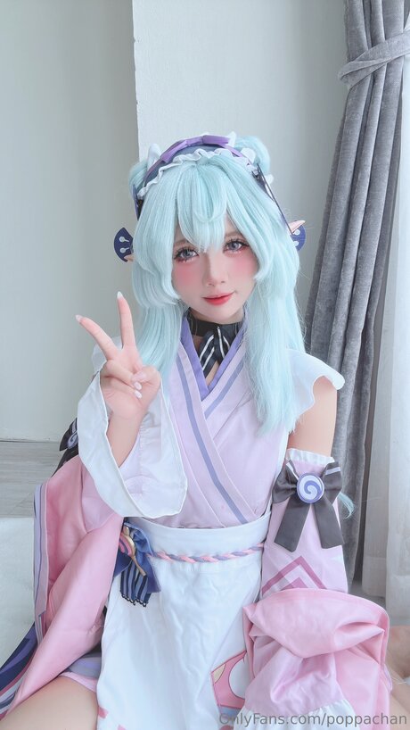 PoppaChan star érotique galeries