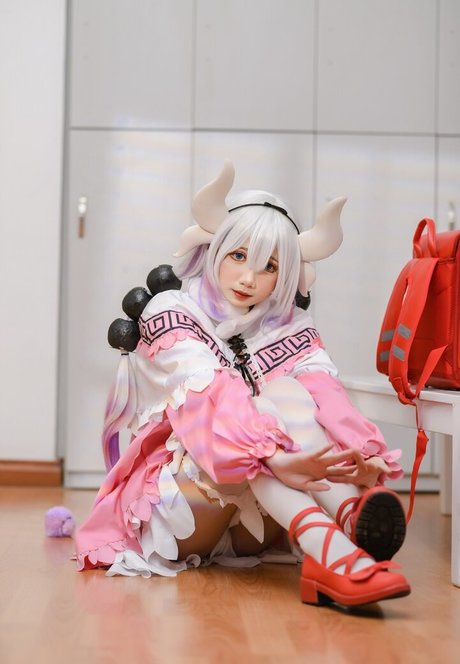 PoppaChan modèle magnifique images