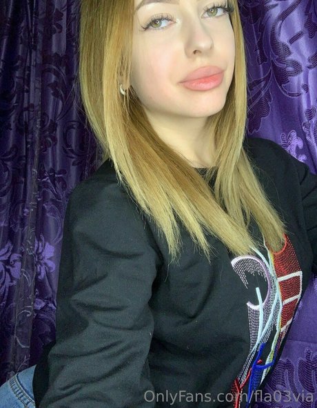 fla03via mannequin img