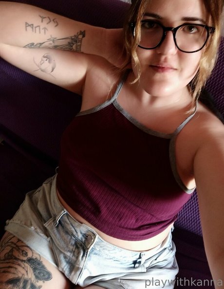 chatte parfaite onlyfans assez érotique img