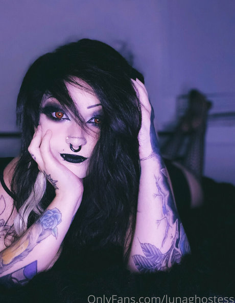 Luna Ghostess art modèle collection