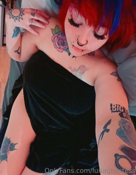 Luna Ghostess étoile de l'art photos