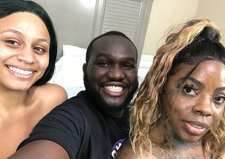 trio asiatique onlyfans nue en haute qualité galerie