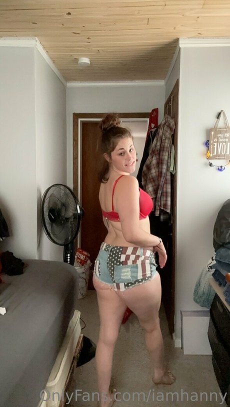 iamhanny belle actrice photos