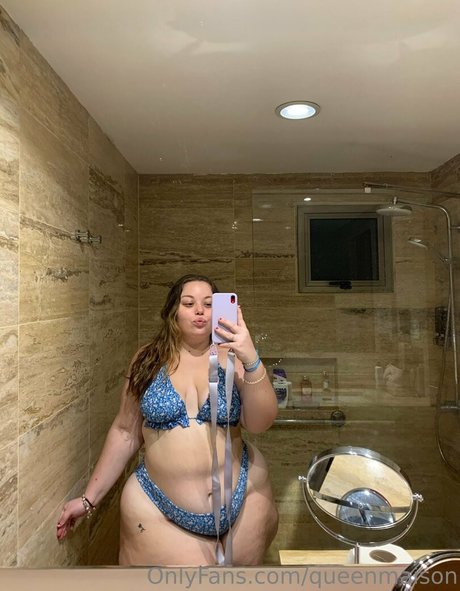 queenmaison modèle adulte galeries