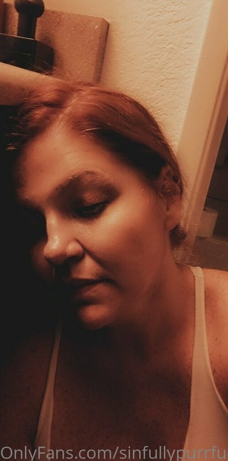 sinfullypurrfuct modèle joli archive