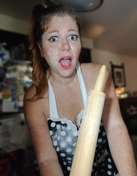 sinfullypurrfuct actrice exclusive image