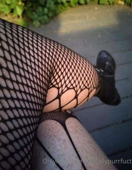 sinfullypurrfuct modèle adulte des photos