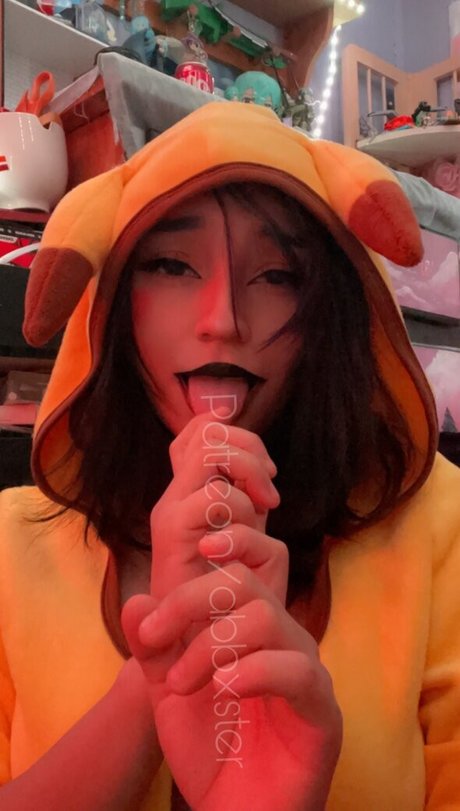 chatte parfaite onlyfans assez haute qualité photos