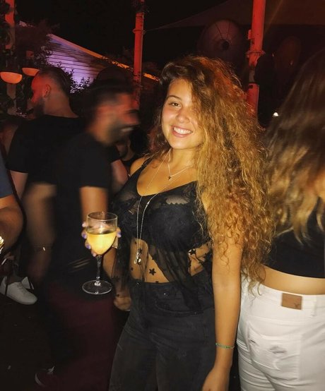 cosplay chatte onlyfans nus pornographiques photos