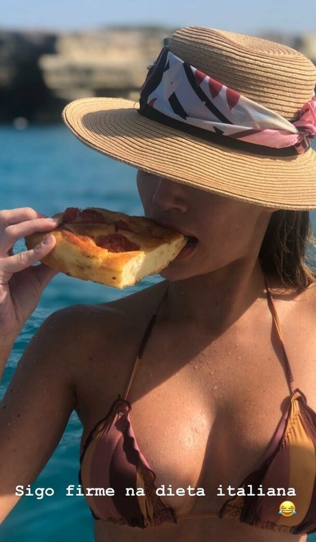 Maria Eugenia Suconic star du porno sympa photos