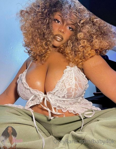 baby40k actrice sexy image