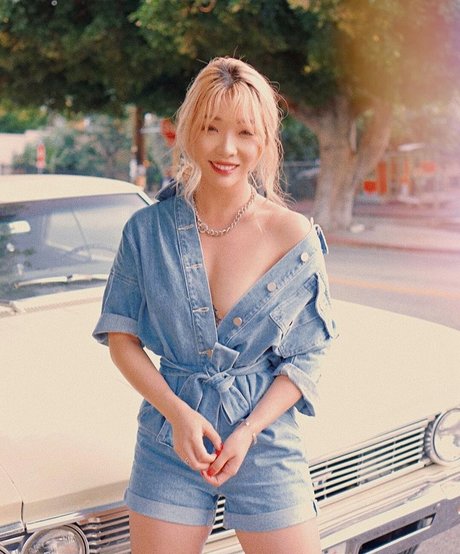 Tiffanie Marie actrice érotique archive