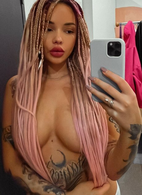 Baby Momo modèle joli photo