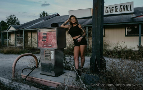 SimplyUncovered sexe star du porno images