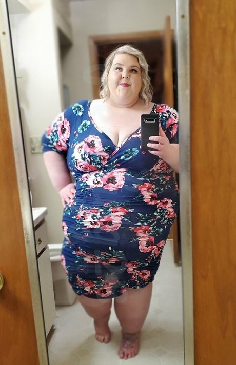 peachyg28 actrice xxx galerie