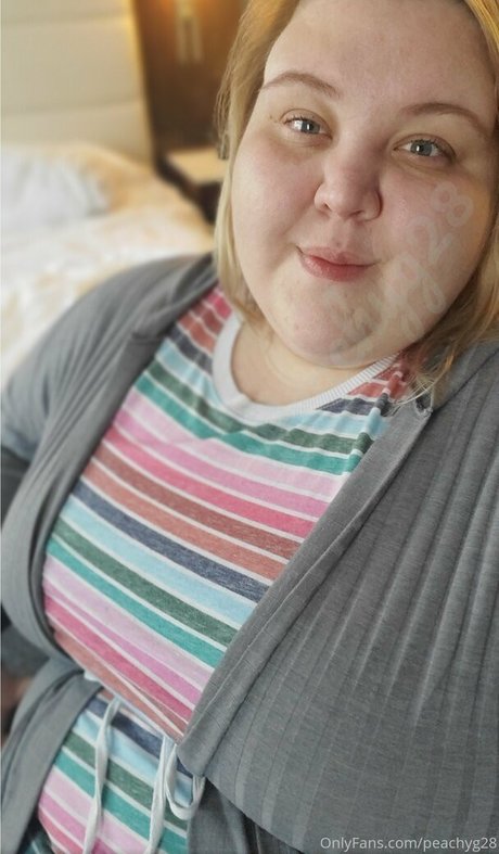 peachyg28 étoile chaude archive