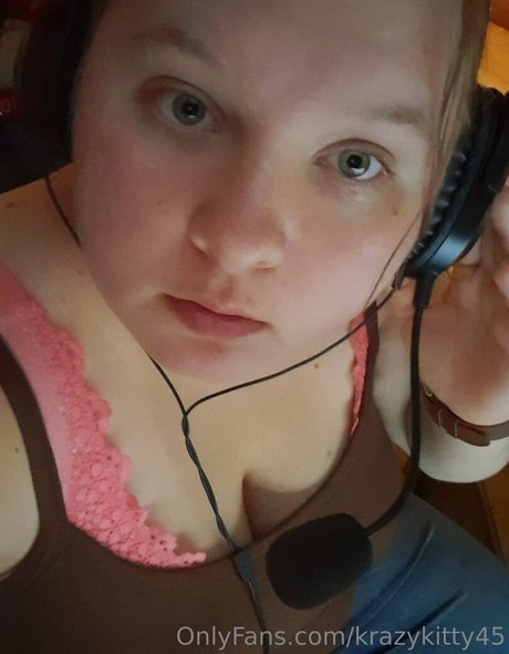 krazykitty45 jolie actrice img