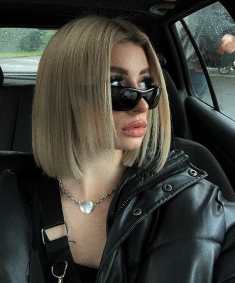 laeticia sophie art star du porno collection