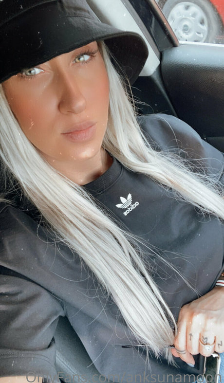 anksunamoon beau modèle photos