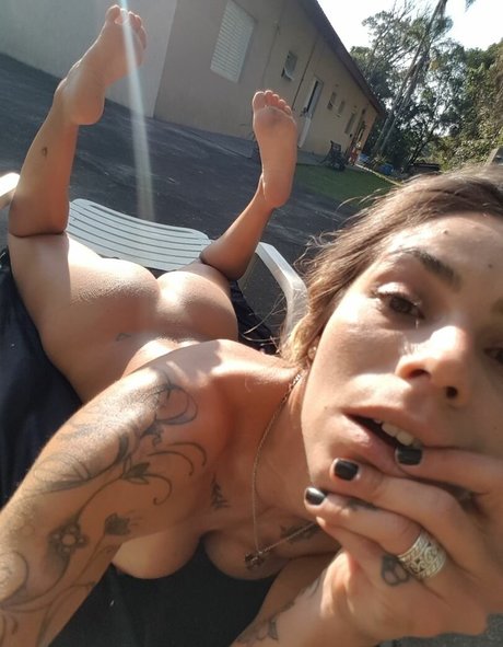 reine de pique onlyfans adulte photos