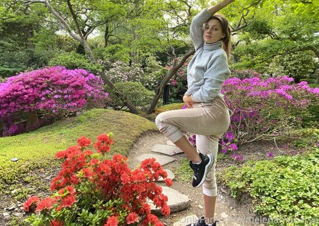 melenamariarya modèle sympa galerie